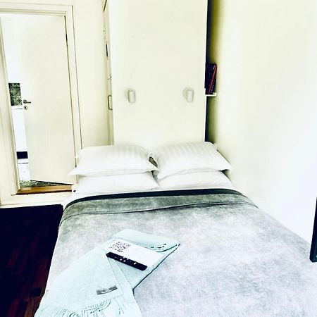 Studio 104- Free Parking Onsite -Private Entrance Reykjavik Exterior photo